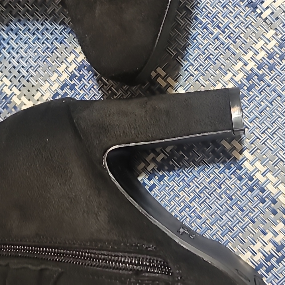 Boots 👢 - Picture 5 of 8